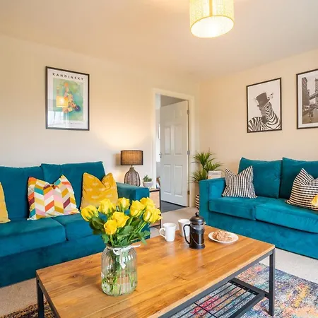 Saltbox Stays - 3 Bed With Off-Street Parking, Fast Wifi, Sleeps 7, Central Location Ashby-de-la-Zouch Exterior photo