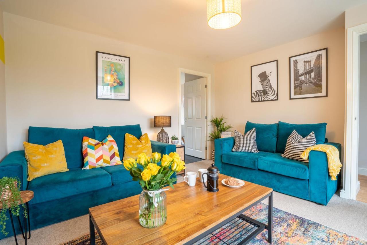 Holiday home Saltbox - 3 Bed With Off-street Parking, Fast Wifi, Sleeps 7, Location
